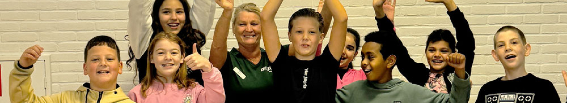 ZWEMCHALLENGE GEWONNEN DOOR OBS DE RIETENDAKSCHOOL
